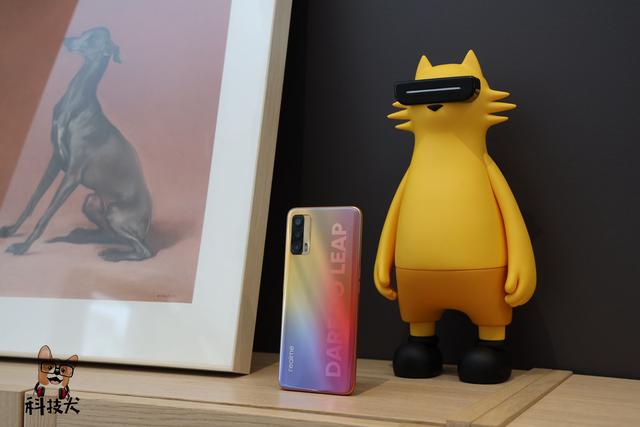 Realme 真我v15国潮锦鲤手机评测 鲤跃龙门吉祥意味 产品评测 威腾网 物联网门户 物联网产业媒体www Weiot Net 手机版 物联网产业媒体www Weiot Net