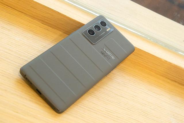 realme 真我 GT 大师探索版评测：为探索世界而生的品质旗舰-第2张图片-9158手机教程网