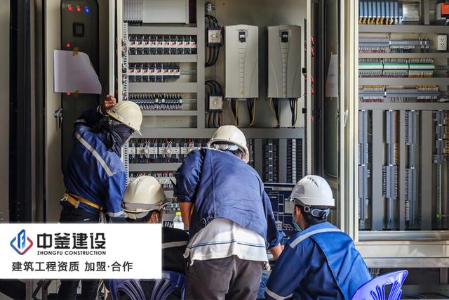 成立电力工程分公司，电力施工资质和电力承装修饰许可证必须要有