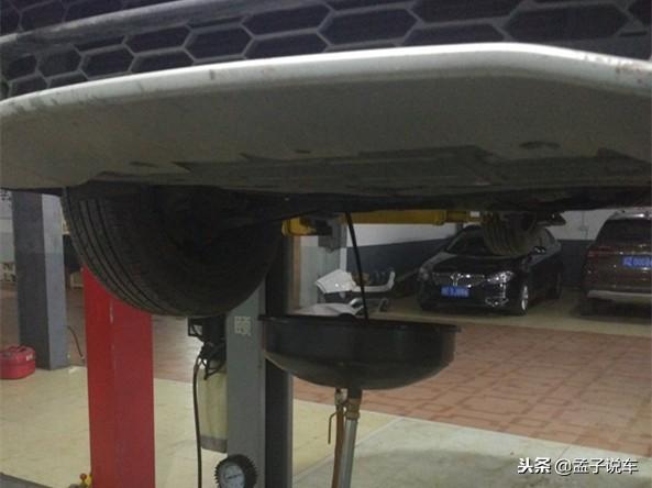 买的新车首保有时间限制吗(新车的首保期限是多久)
