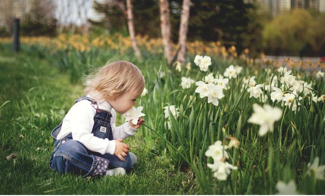 人生实苦，而孩子是糖