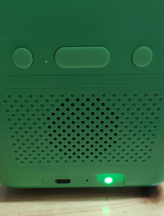 [苹果创世纪微商代理]，微信收款音箱f3怎么听歌