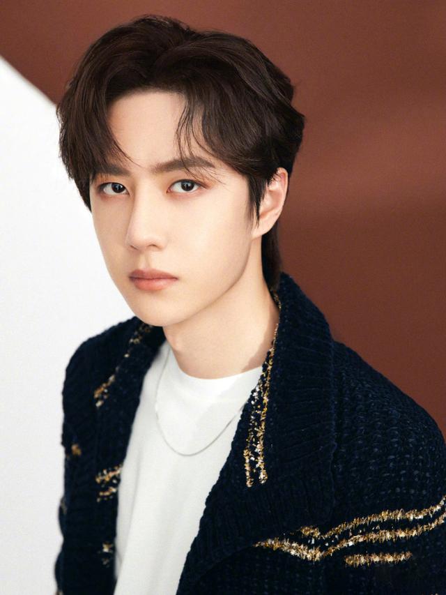 王一博喜欢杜华（王一博杜华同框）