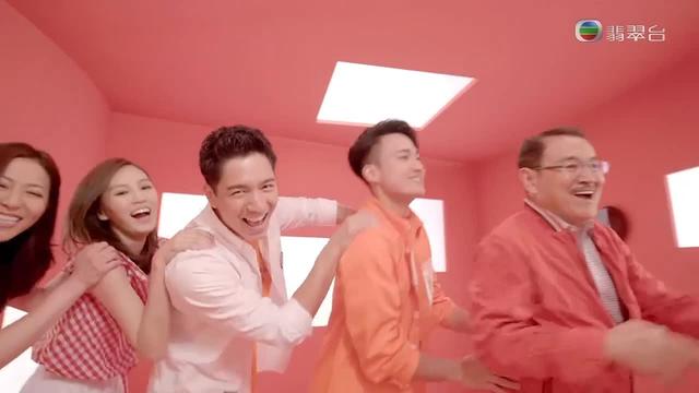 昨晚《爱回家之开心速递》换了新片头，还有欧阳震华加盟