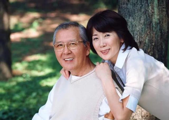 被时代边缘化的我们如何善待自己