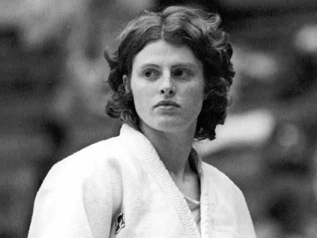 女性伪装成男性完成的10 件令人难以置信的事情 太阳信息网