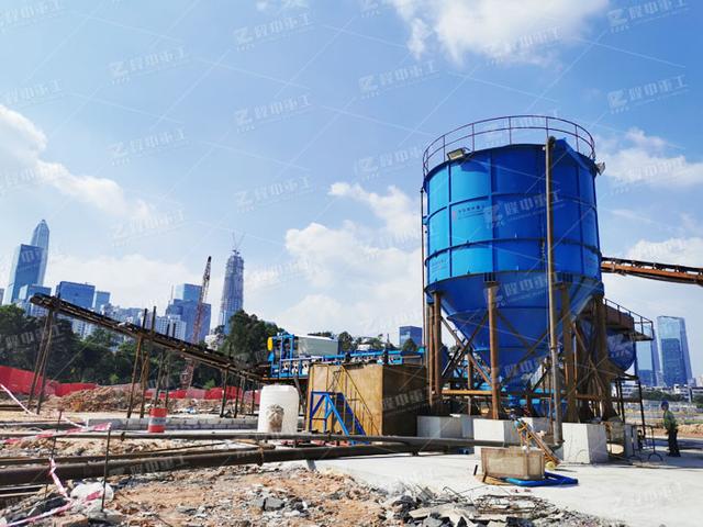 轮式洗砂机如何固定筛网