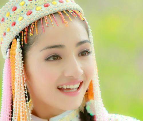 母乳多到孩子吃不完做乳皂！麦迪娜月子坐42天，期间练瑜伽塑形