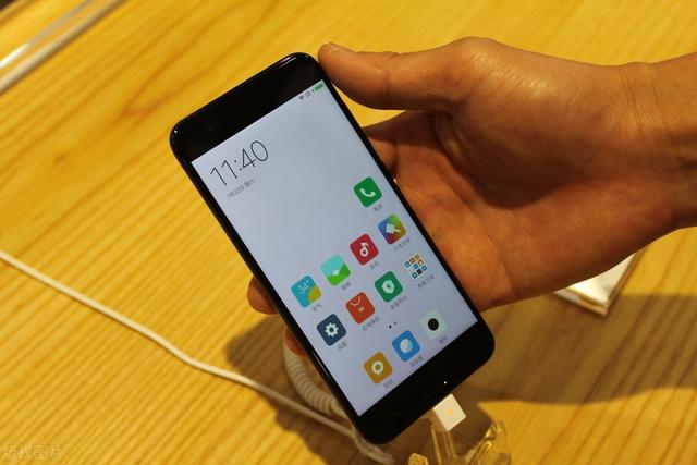 「普及介绍」手机搞坏了(手机搞坏了怎么赔钱)