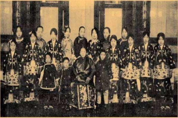袁世凯最漂亮的老婆图片  袁世凯最漂亮的老婆图