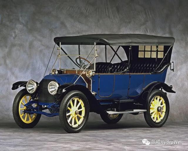 一百年前电动汽车被内燃机淘汰，电动汽车能源会是氢能还是锂电