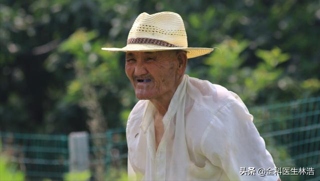 老中医常说体虚久病成顽疾，分享四种药膳，对症饮食，大有好处