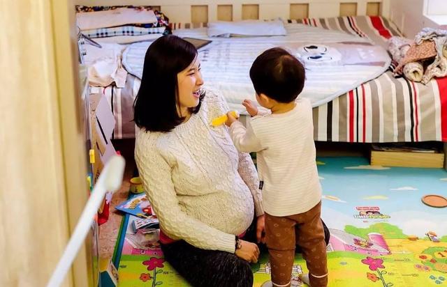 “我以后不会有孩子”清华女学霸的生育观走红，网友们众说纷纭