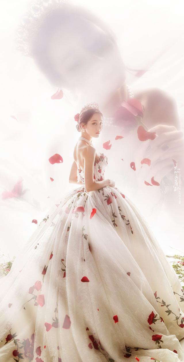 而迪丽热巴和黄景瑜在后来也分别在两档综艺节目上分别表示,两个人在