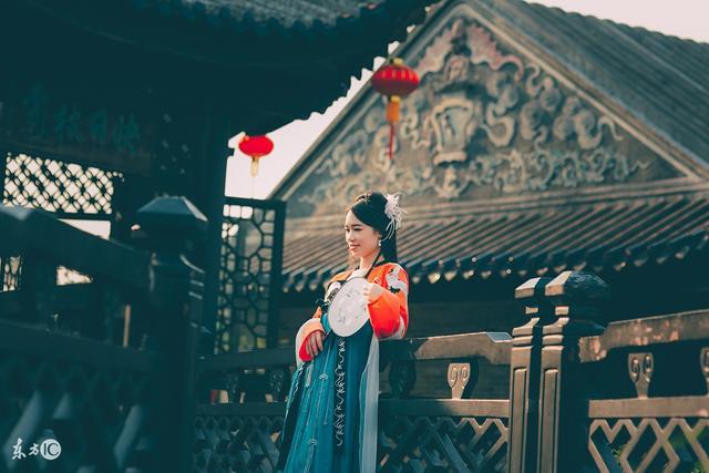 穿越女被现代人追杀（古代女子被追杀中穿越到现代）