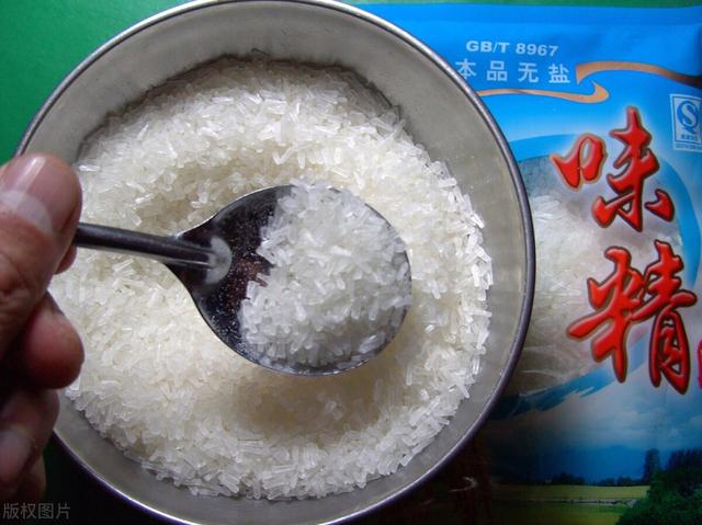 这调料能让清汤变高汤，吃多了不仅伤身还致癌，那这调料能吃吗？