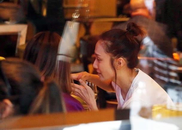 这位TVB花旦的素颜真不好看，可只要拍港剧就美得不可方物！