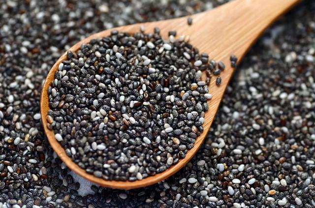 黑色食物入肾，若想养肾，4种食物可以适当吃一点