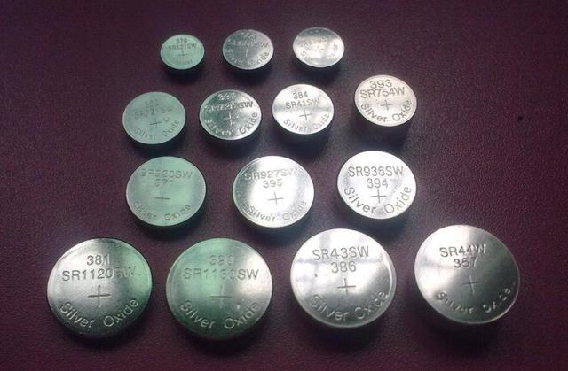 3岁男童误吞纽扣电池灼穿小肠，取出时竟成金属疙瘩，有多可怕？