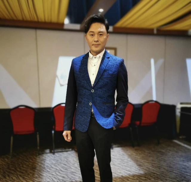 TVB最佳男配终于翻身当男一号 电视城偶遇郑伊键感谢20年前提携
