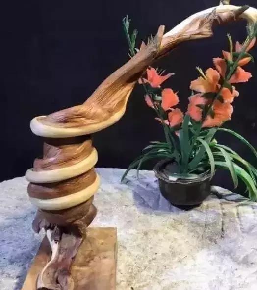 崖柏鱼鳞纹是什么样