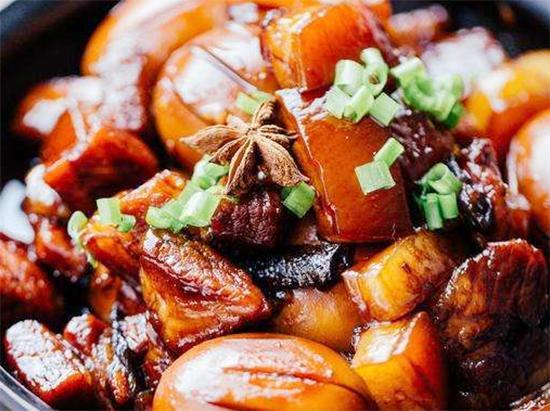 冬季孩子饮食不规律爱吃生冷食物易拉肚，多吃热乎菜，暖胃肠胃好