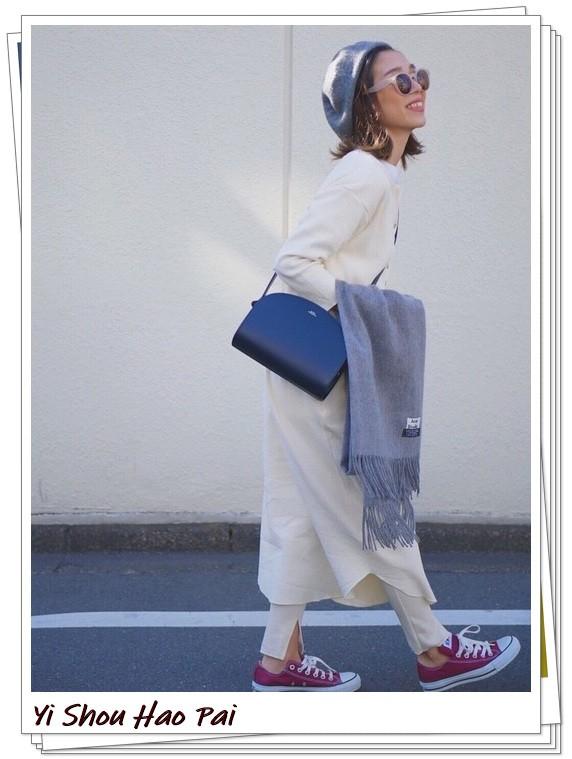 红鞋子搭配什么裤子好看（红色匡威鞋的秋冬穿搭27例）