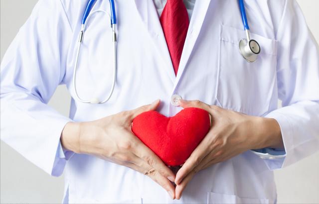 冠心病心绞痛，根在血脉不通，2个成药理气活血化瘀，保护心血管