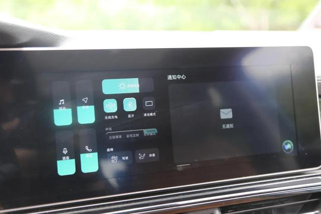 试驾威马W6，比起无人泊车，我们更关注这个功能