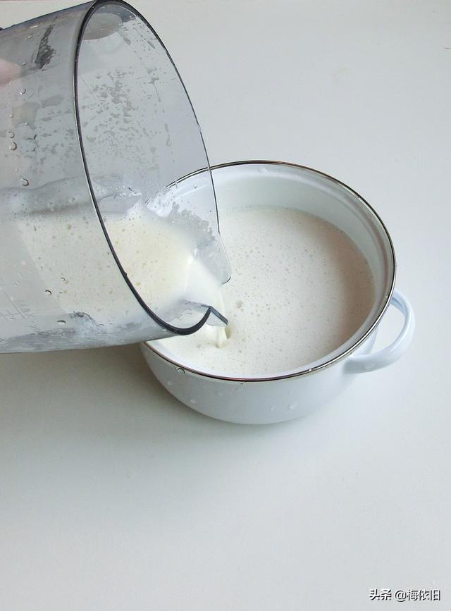 老话说：秋食白食，滋阴润肺，一碗3白饮，顺应时节，越喝越舒坦