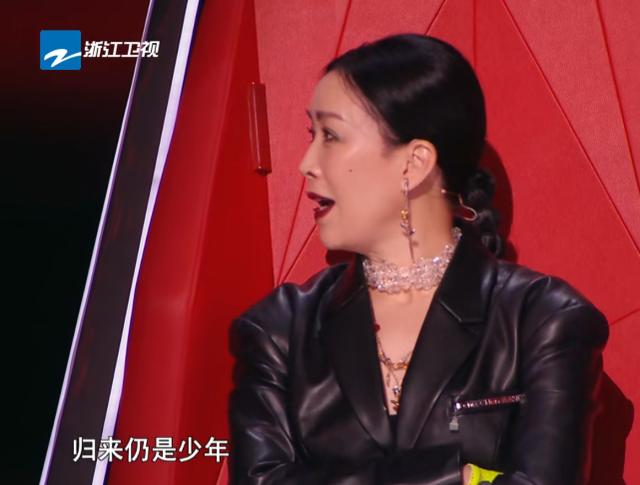 谭轩辕:中国好声音：谭轩辕是真实力还是关系户？黄霄云现场反应不会说谎