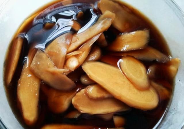 吃“醋泡姜”可以治病吗？长期食用醋泡生姜的人，最后怎样了？