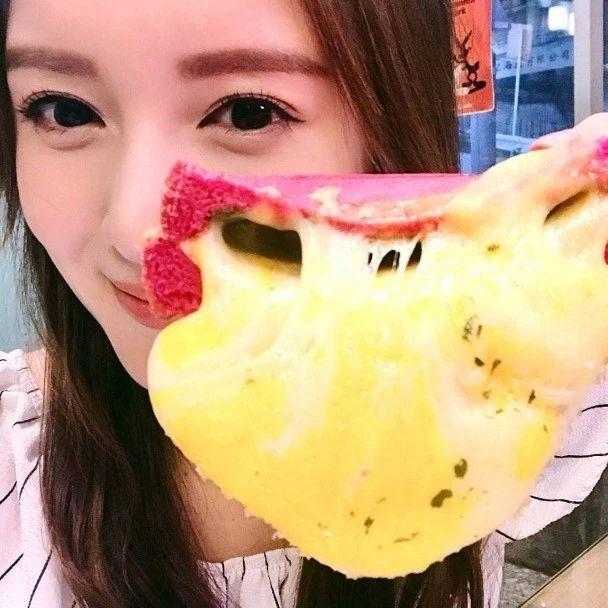 开心接拍全新饮食节目！27岁TVB力捧小花：导演说只负责吃喝玩乐