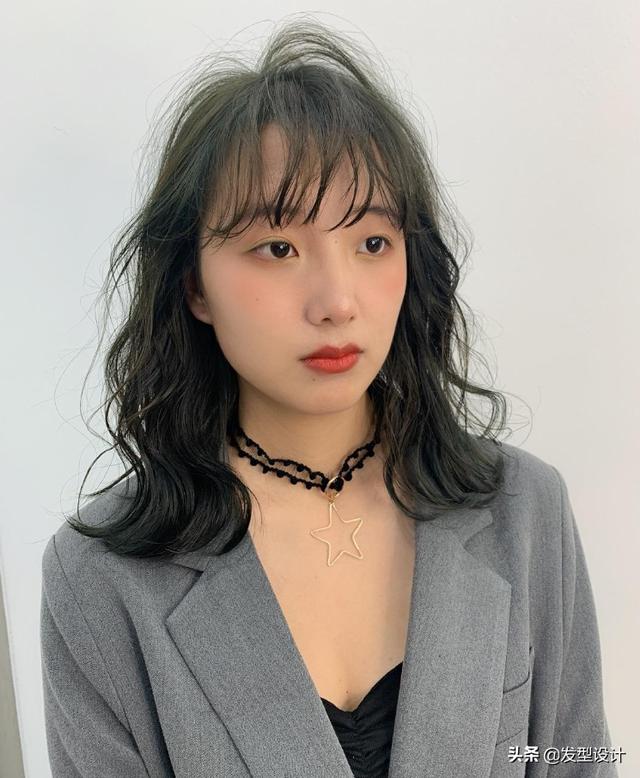 2020最洋气的减龄发型中长发中长发推荐发型
