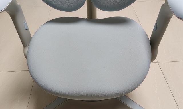 COBENSON科贝森儿童学习桌椅：安全可调节，给孩子带来好学习习惯