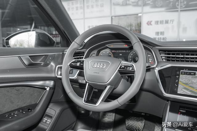 2.1L油耗带四驱，豪华热销行政大轿车，车价不错，奥迪A6L新能源