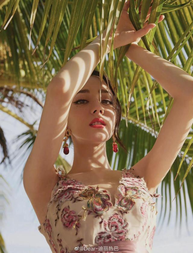 迪丽热巴高清图(迪丽热巴高清图片无水印)
