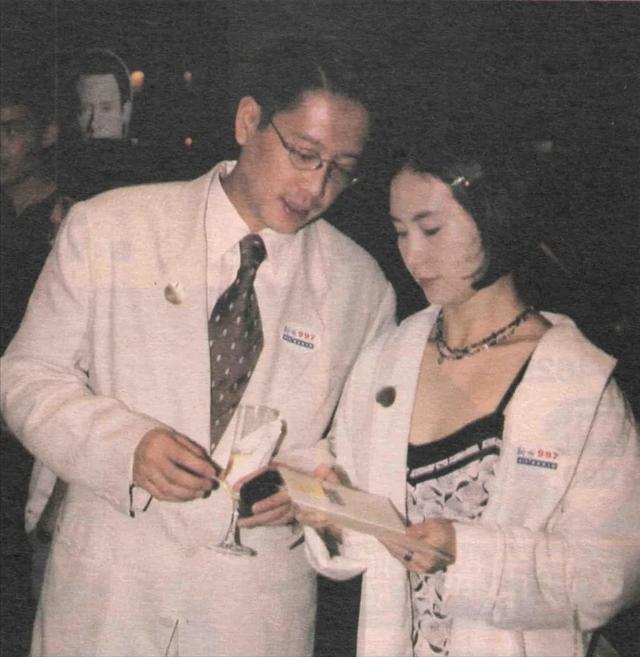 59歲梁朝偉近照曝光 打扮樸素 劉嘉玲珠光寶氣 與何超瓊成閨蜜 Kks資訊網