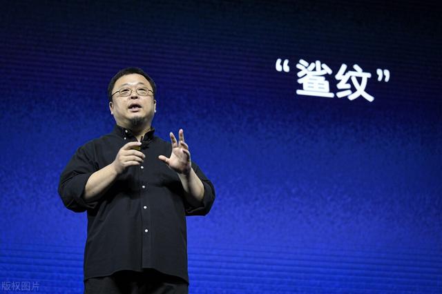 罗永浩宣布即将还完债务，重返科技行业，重温「老罗创业语录」
