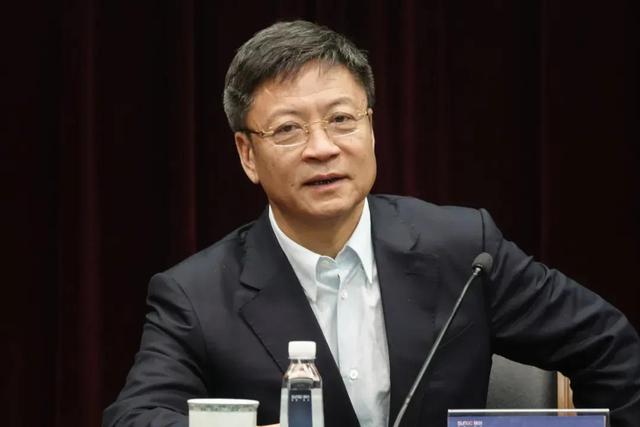 手握资金，今明两年该买还是存钱？孙宏斌“三句话”说清