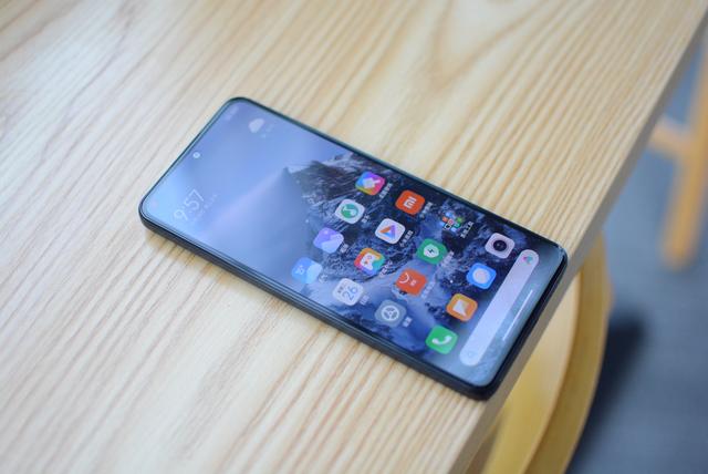 只买对的不买贵的，双十一高性价比手机推荐，看看有你在用的吗？