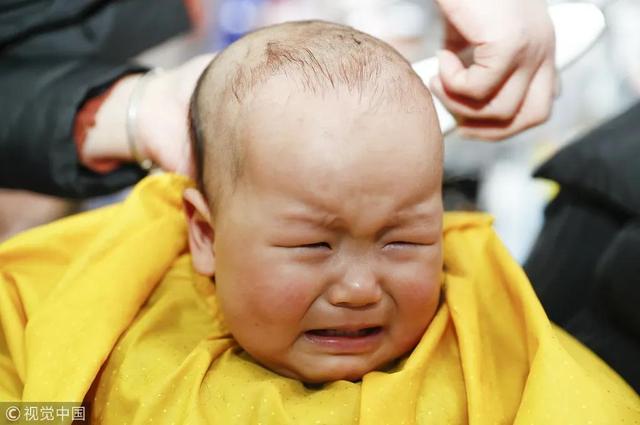 生孩子是每个家庭的大喜事，关于生孩子有哪些习俗呢？作一筒介