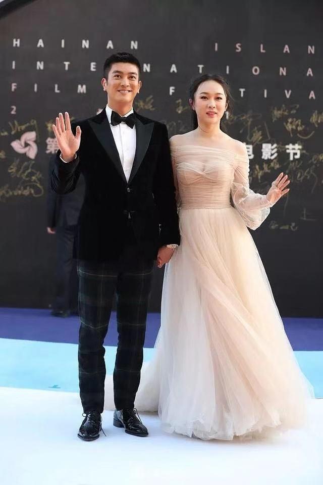霍思燕怀孕:霍思燕哭诉没办婚礼，杜江瞬间红了眼眶，怀孕8个月时才领证？