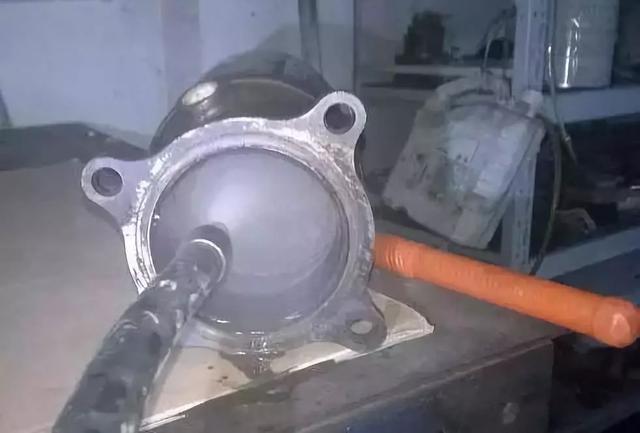 三元催化清洗剂正确使用教程(三元催化怎么用清洗剂清洗)
