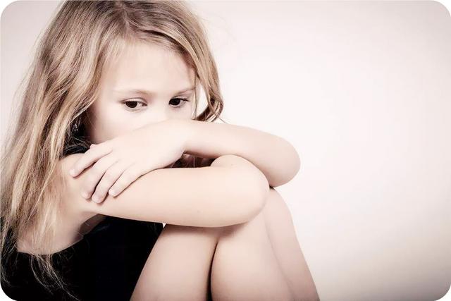 如何看待妈妈带男童进女厕带男孩到女厕所方便的妈妈被逼无奈心里有苦