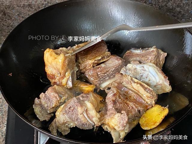 牛肉炖萝卜