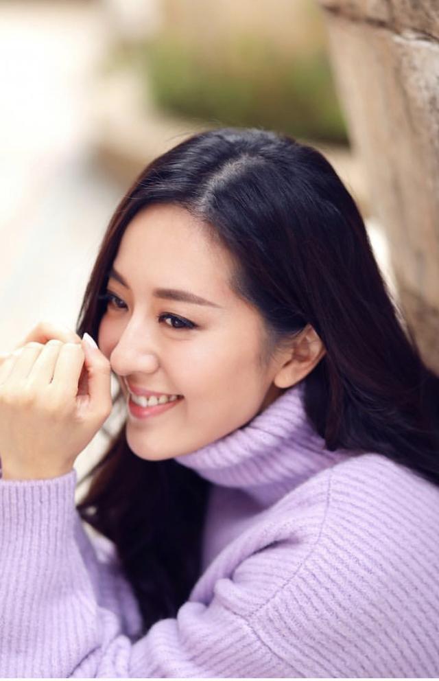 37岁TVB视后入行多年终获视后殊荣 感情至今依旧空白