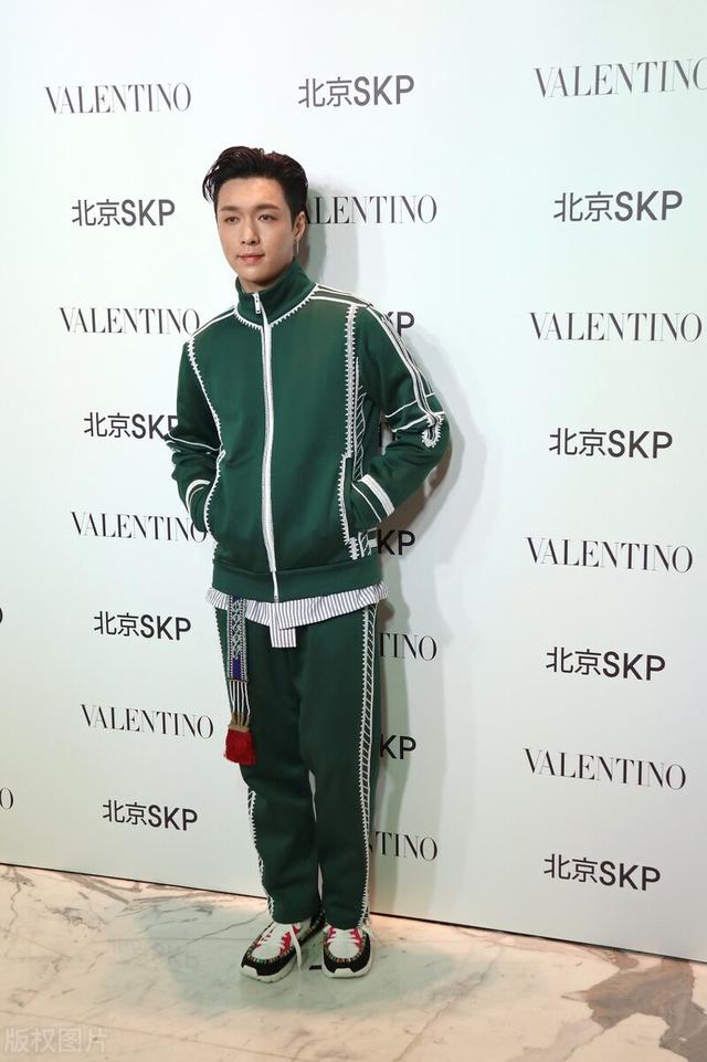 张艺兴喜欢过谁(张艺兴最喜欢的人是谁)