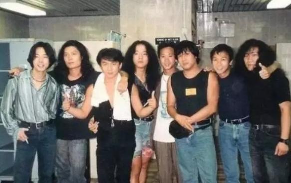 月儿落西下原唱 月儿落西下原唱