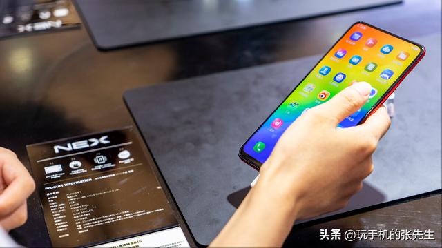 手机黑屏了怎么办